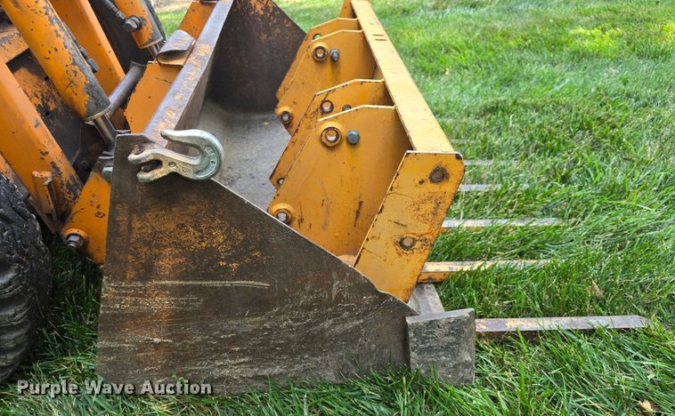 image for item EK6255 1977 Case 1816B skid steer loader