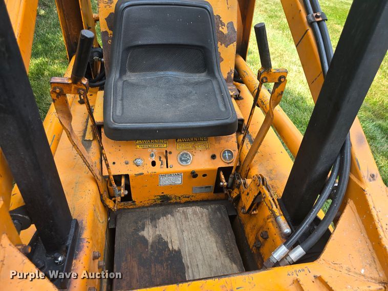 image for item EK6255 1977 Case 1816B skid steer loader