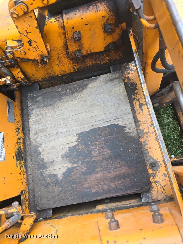 image for item EK6255 1977 Case 1816B skid steer loader