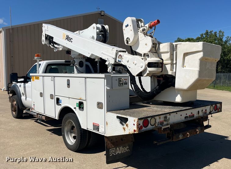 image for item EK8808 2016 Ford F550 Super Duty XL bucket truck