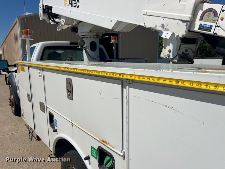 image for item EK8808 2016 Ford F550 Super Duty XL bucket truck