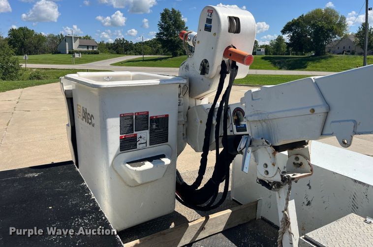 image for item EK8808 2016 Ford F550 Super Duty XL bucket truck