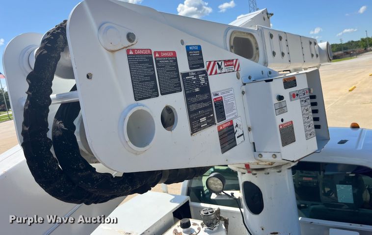 image for item EK8808 2016 Ford F550 Super Duty XL bucket truck