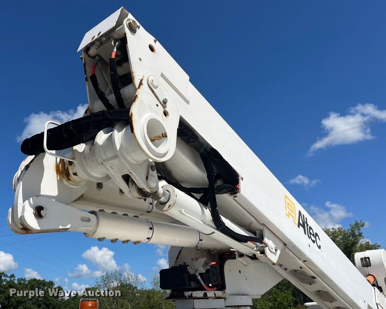 image for item EK8808 2016 Ford F550 Super Duty XL bucket truck