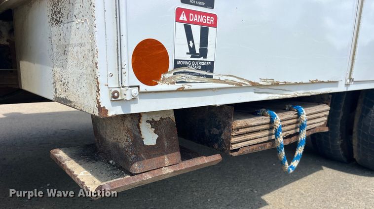 image for item EK8808 2016 Ford F550 Super Duty XL bucket truck