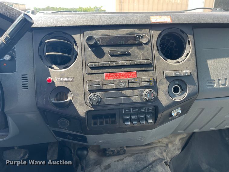 image for item EK8808 2016 Ford F550 Super Duty XL bucket truck