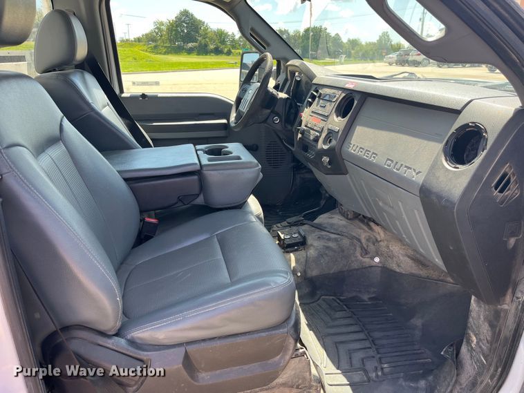 image for item EK8808 2016 Ford F550 Super Duty XL bucket truck