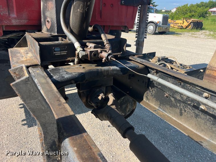 image for item EK8809 1992 Ford L8000 dump truck