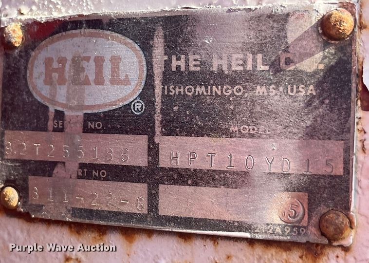 image for item EK8809 1992 Ford L8000 dump truck