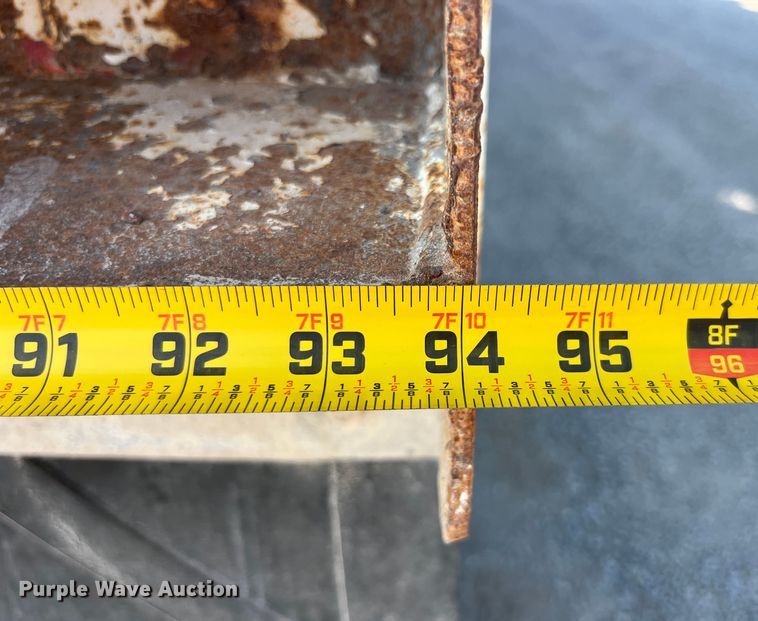 image for item EK8809 1992 Ford L8000 dump truck