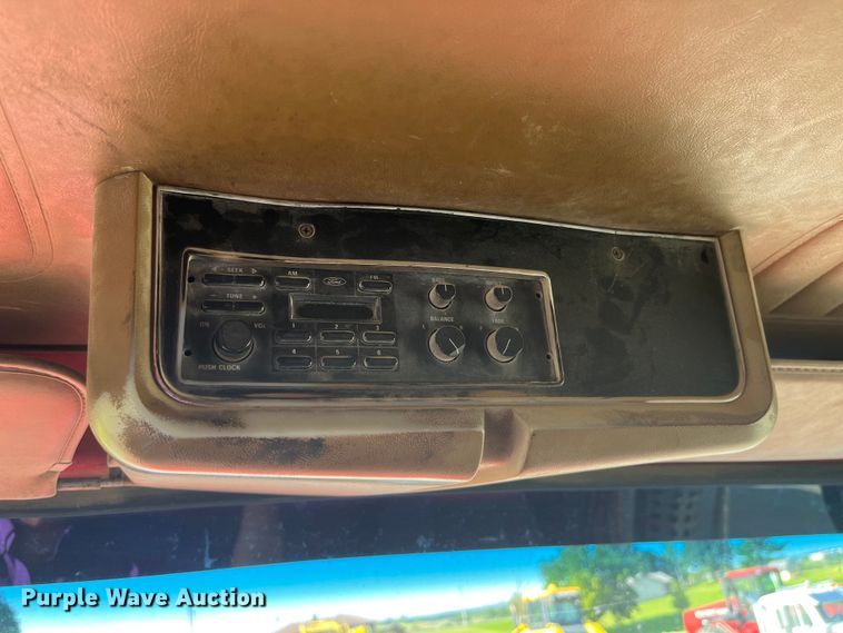 image for item EK8809 1992 Ford L8000 dump truck