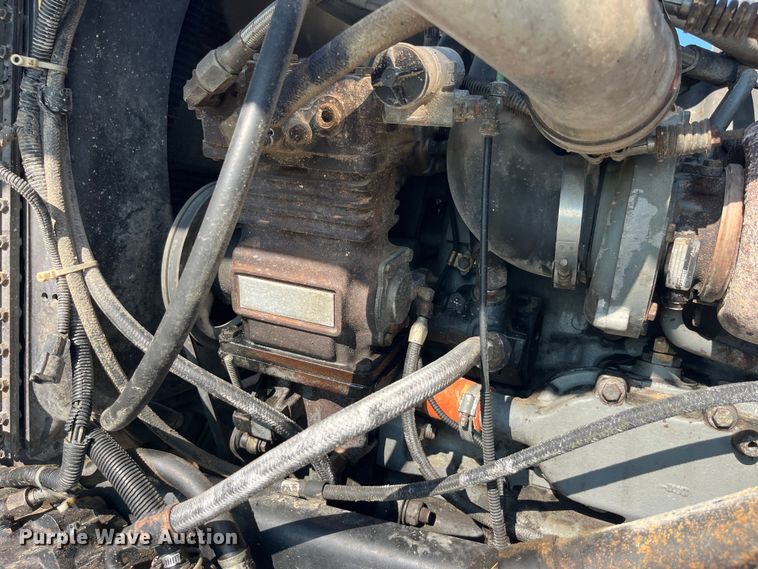 image for item EK8809 1992 Ford L8000 dump truck