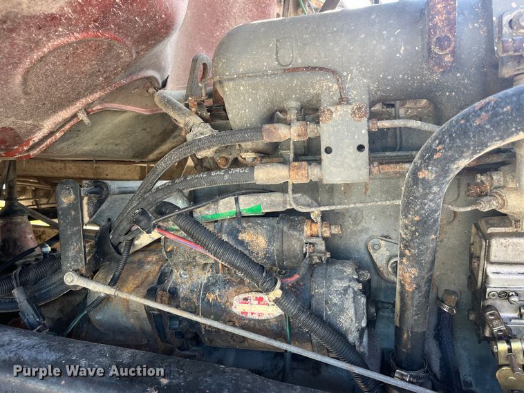 image for item EK8809 1992 Ford L8000 dump truck