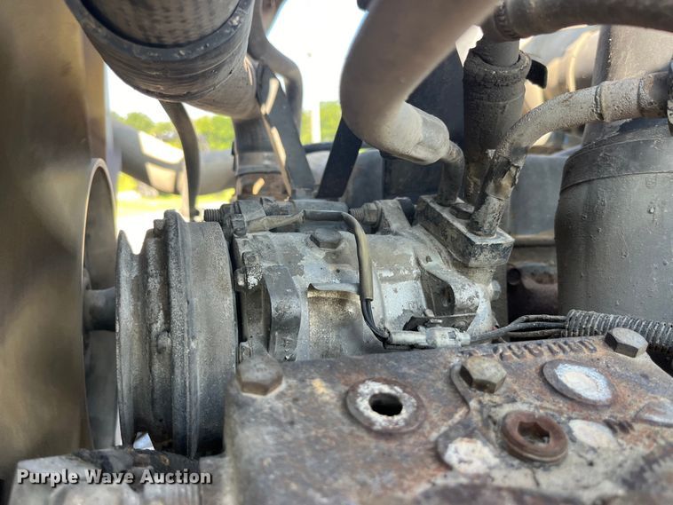 image for item EK8809 1992 Ford L8000 dump truck