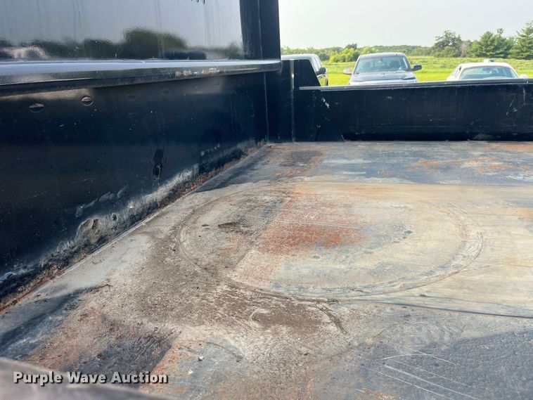 image for item EK8812 1992 International  4900 dump truck