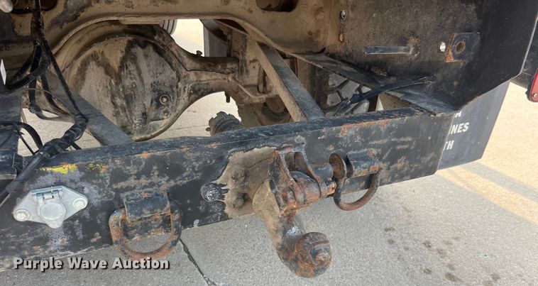 image for item EK8812 1992 International  4900 dump truck