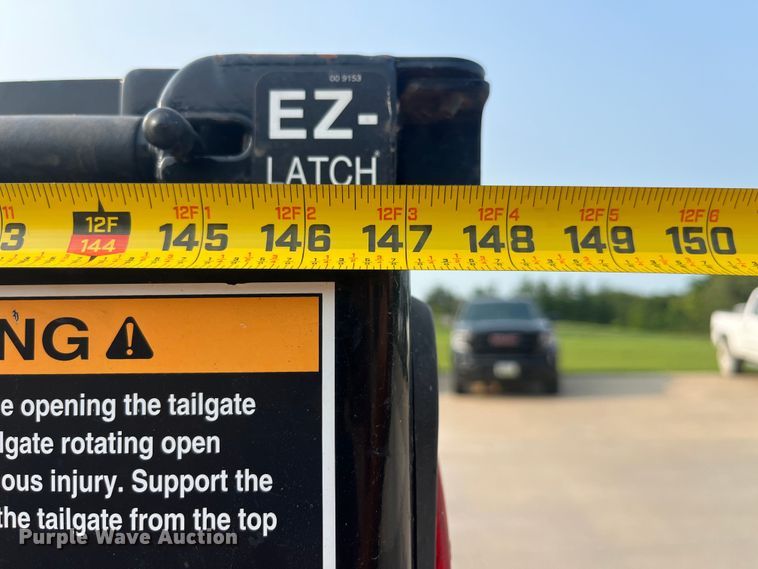 image for item EK8812 1992 International  4900 dump truck