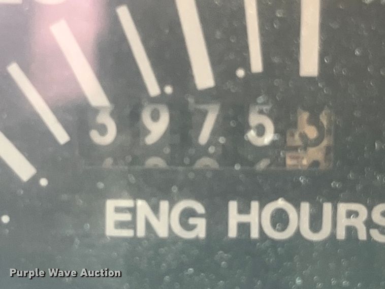 image for item EK8812 1992 International  4900 dump truck