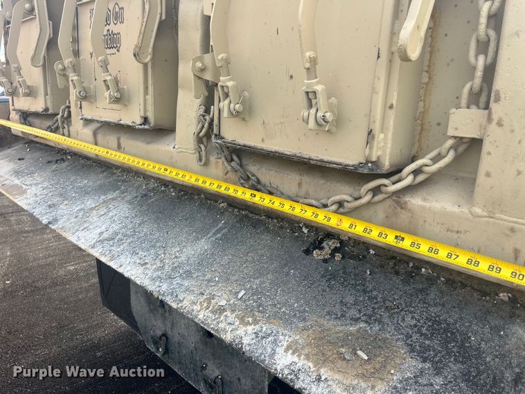 image for item EK8843 2004 GMC C7500 dump truck