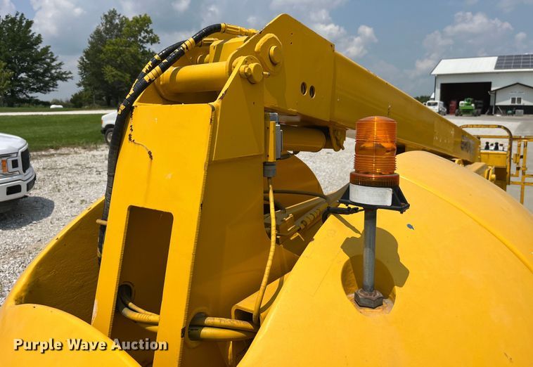 image for item EK8858 2000 Grove A40NE boom lift