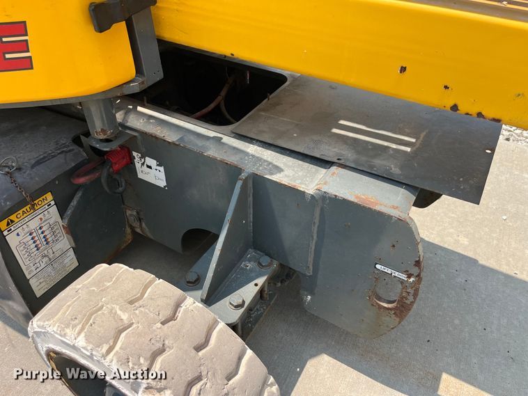 image for item EK8858 2000 Grove A40NE boom lift