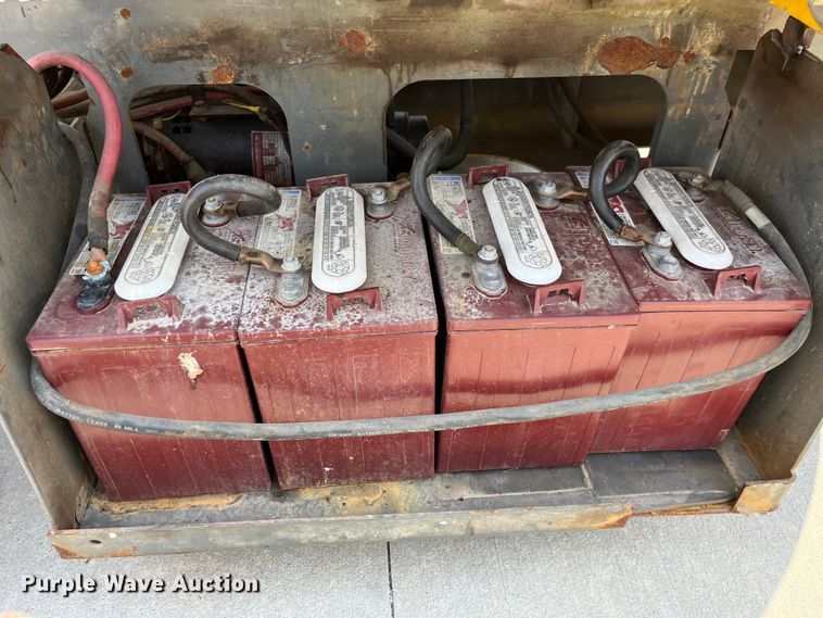 image for item EK8858 2000 Grove A40NE boom lift