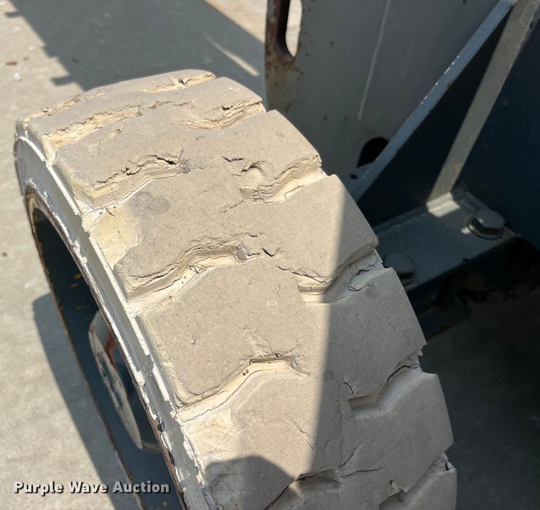 image for item EK8858 2000 Grove A40NE boom lift