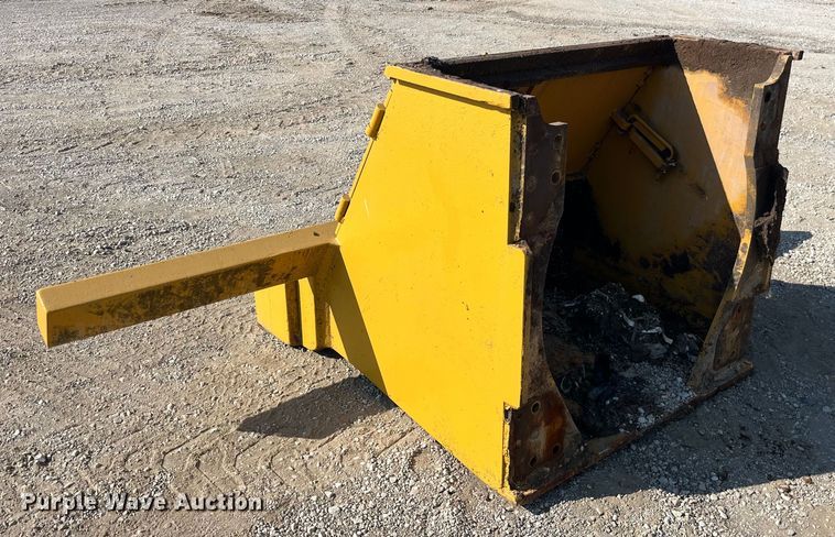 image for item EK8867 Dozer toolbox