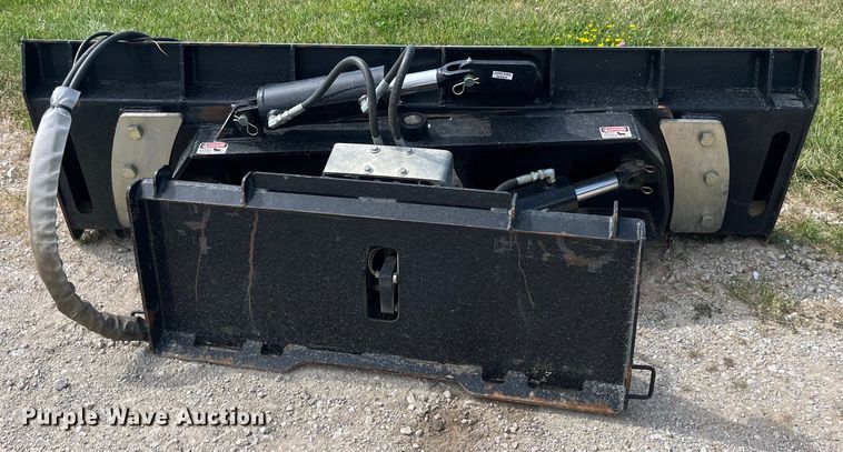 image for item EK8868 Skid steer dozer blade