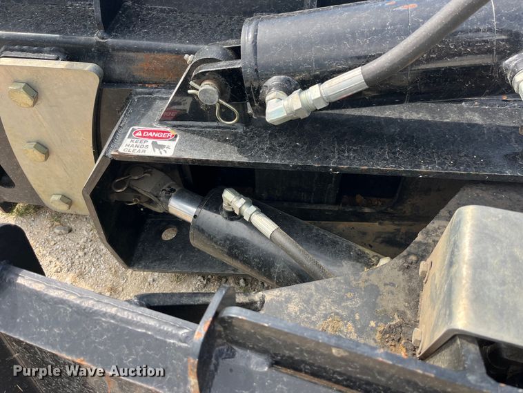 image for item EK8868 Skid steer dozer blade