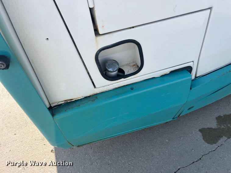 image for item EK8873 Tennant 800 sweeper