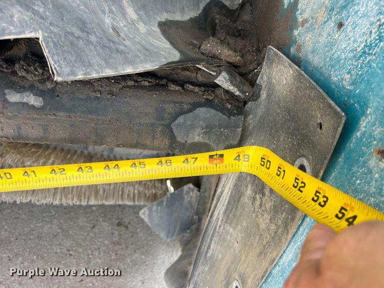 image for item EK8873 Tennant 800 sweeper