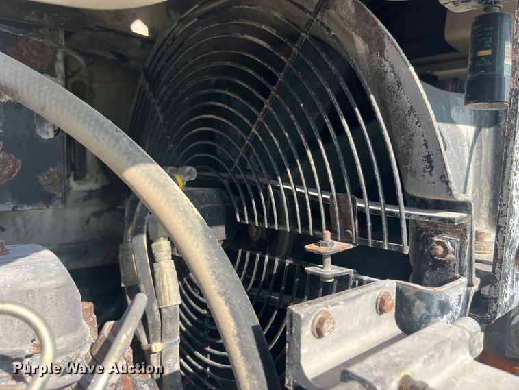 image for item EK8873 Tennant 800 sweeper