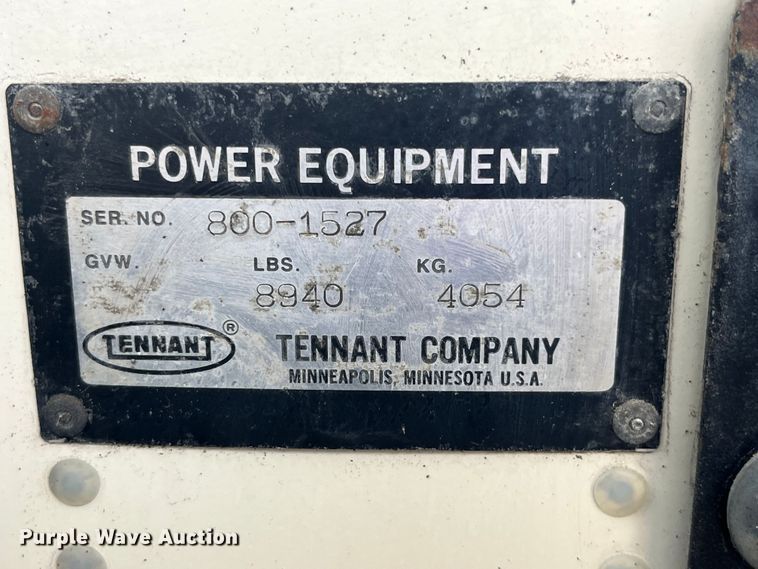 image for item EK8873 Tennant 800 sweeper