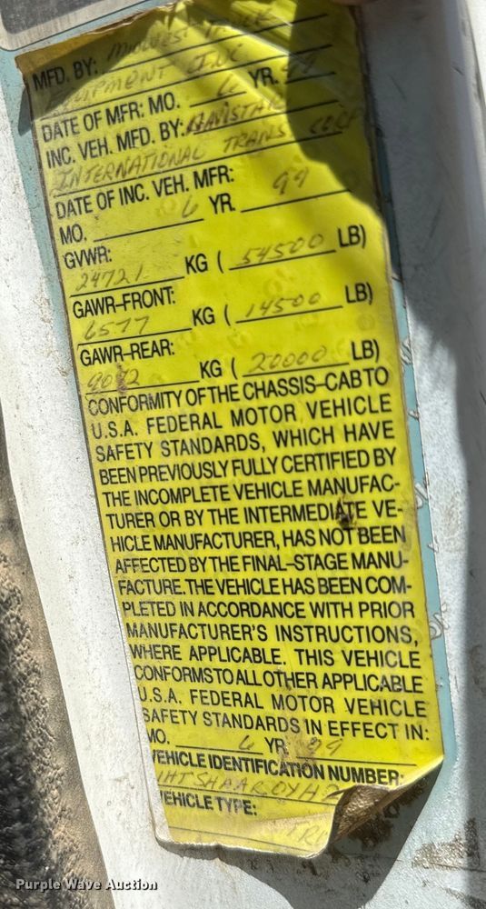 image for item LF9841 2000 International 4900  dump truck