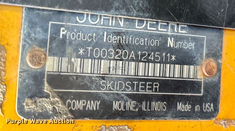 image for item LF9843 2006 John Deere 320 skid steer loader