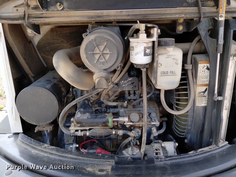 image for item LO9033 2011 Bobcat E32 mini excavator