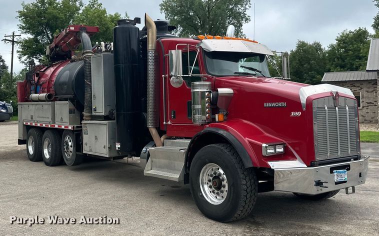 image for item LR9401 2012 Kenworth  T800 hydrovac truck