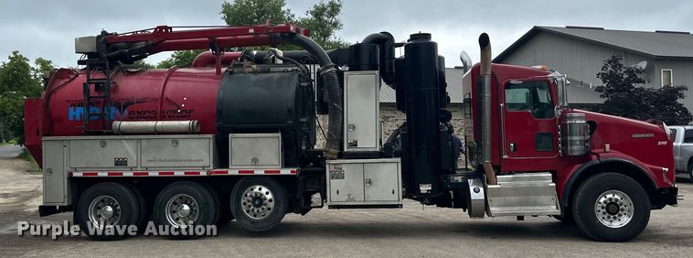 image for item LR9401 2012 Kenworth  T800 hydrovac truck
