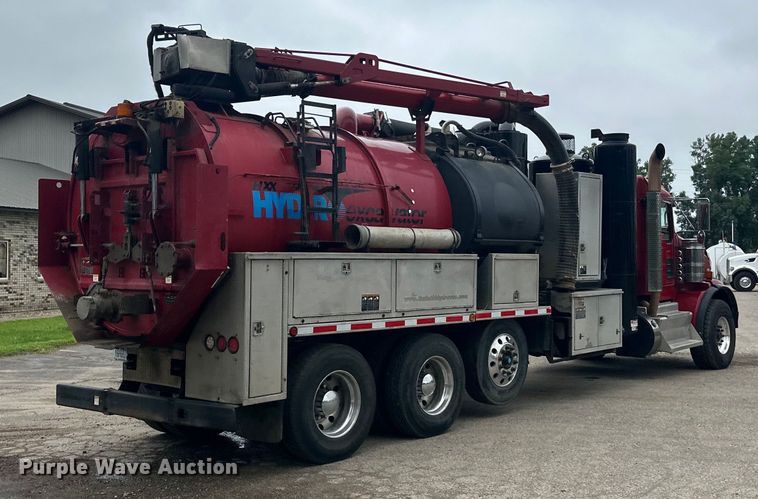 image for item LR9401 2012 Kenworth  T800 hydrovac truck