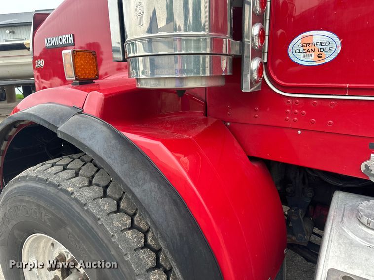 image for item LR9401 2012 Kenworth  T800 hydrovac truck