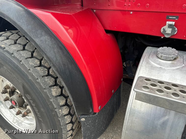 image for item LR9401 2012 Kenworth  T800 hydrovac truck