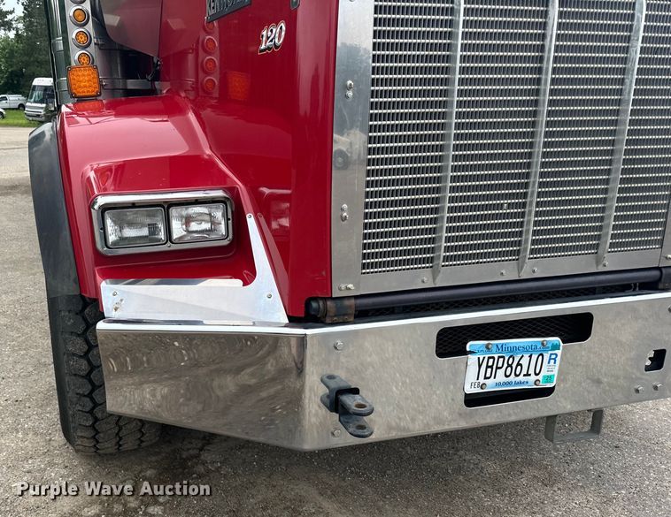 image for item LR9401 2012 Kenworth  T800 hydrovac truck