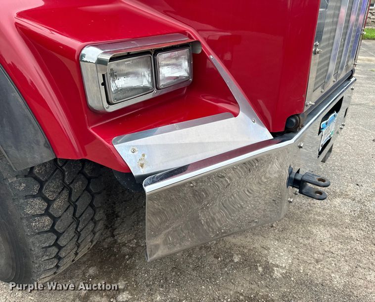 image for item LR9401 2012 Kenworth  T800 hydrovac truck