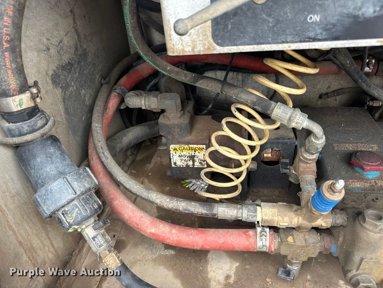 image for item LR9401 2012 Kenworth  T800 hydrovac truck