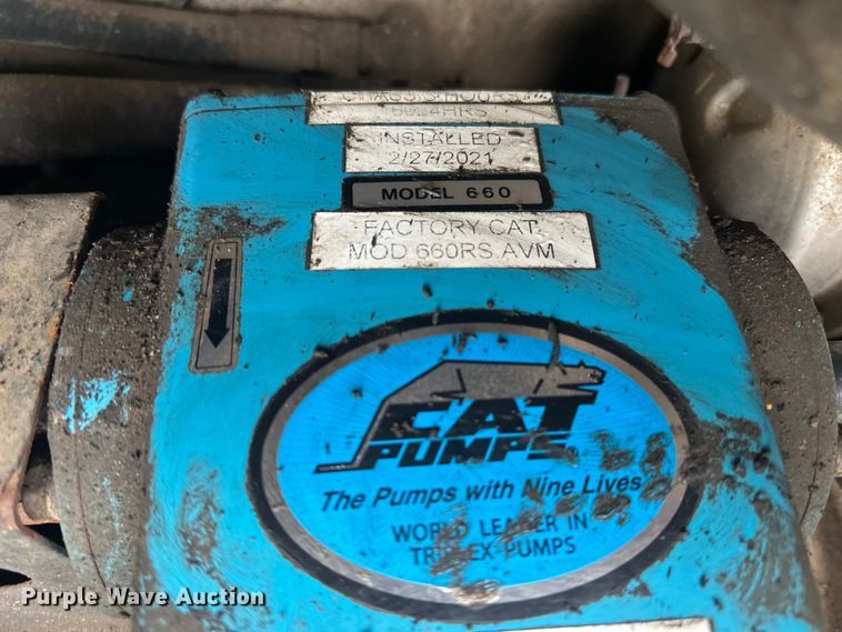 image for item LR9401 2012 Kenworth  T800 hydrovac truck