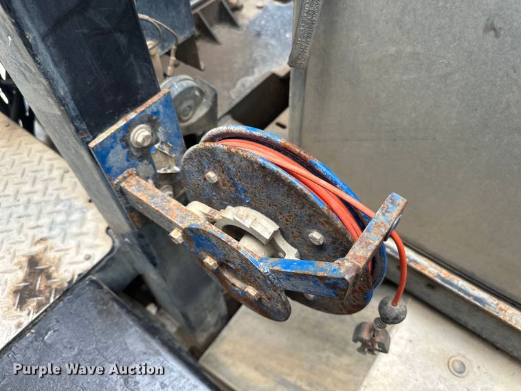 image for item LR9401 2012 Kenworth  T800 hydrovac truck