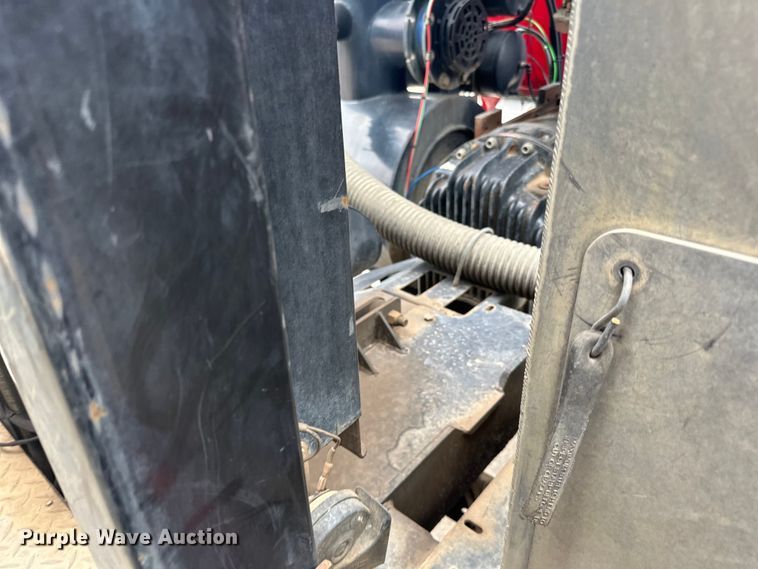 image for item LR9401 2012 Kenworth  T800 hydrovac truck