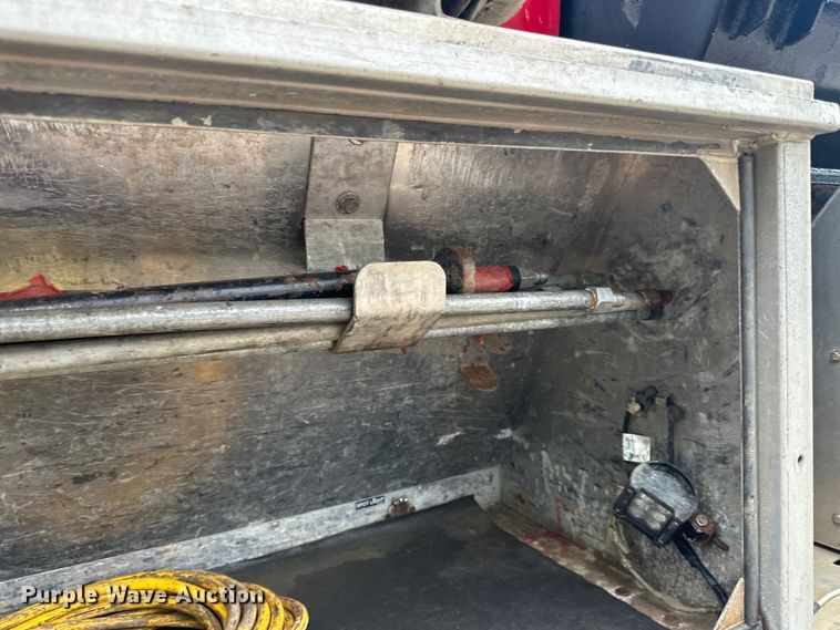 image for item LR9401 2012 Kenworth  T800 hydrovac truck