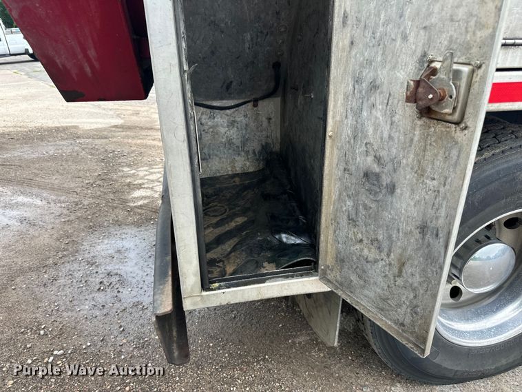 image for item LR9401 2012 Kenworth  T800 hydrovac truck